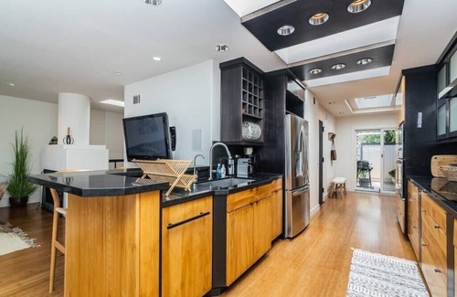 Del Mar Heights Casa | Del Mar Townhome with Ocean Views and Amenities!