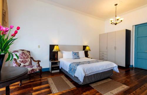 San Blas Hotel | Del Parque Hotel & Suites