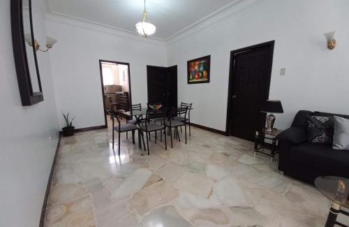 Barrio Garzota Apartamento | Del Sol Suites - Apartamento Familiar