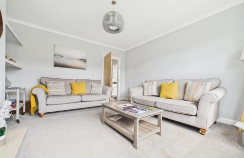 Bishop's Cleeve Casa | Delabere Road Bishops Cleeve Free Parking WiFi