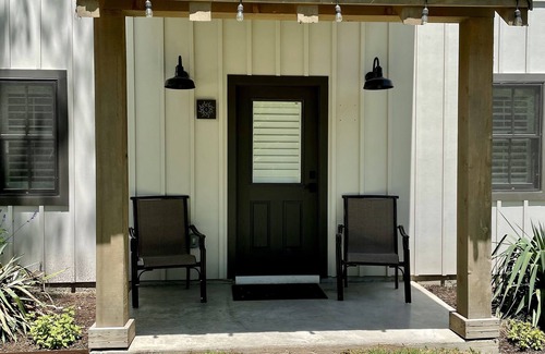 Fredericksburg Cabaña | Delaware Creek Suite @ Lost Creek Lodge 2 Blocks from Main Street Shopping Dist.
