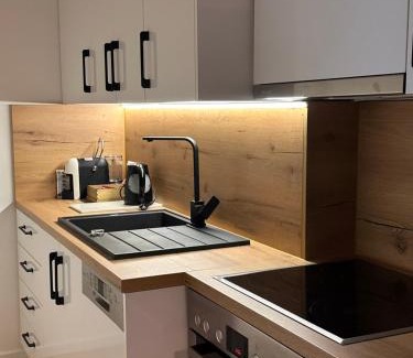 Novo Sarajevo Apartamento | Dele Apartment Free Parking