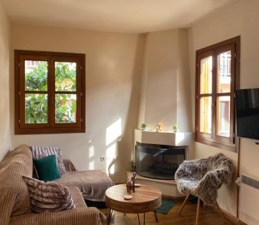 Delfoi Apartamento | Delfi's cozy maisonette