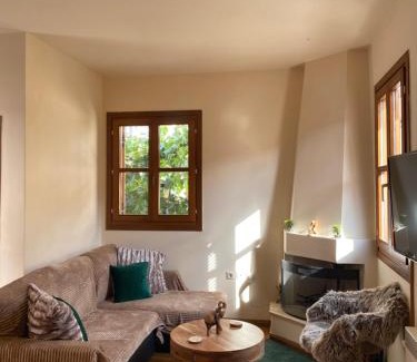 Delfoi Apartamento | Delfi's cozy maisonette