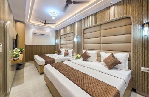 Karol Bagh Cama Y Desayuno | Delhi Delight Premium