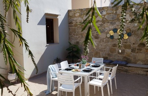 Gerani Casa | "DELIANS LUXURY VILLA" 600 μετρα από την παραλία.ιδιωτική θερμαινόμενη πισίνα!