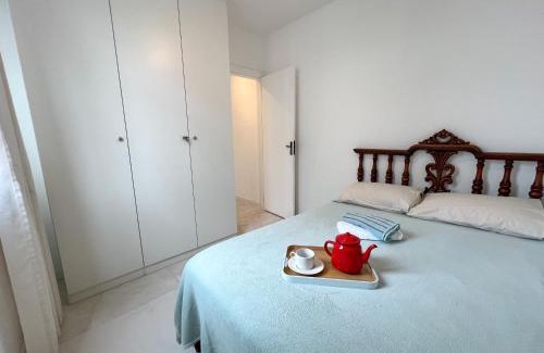 Vila Nova Apartamento | Delicinha, a 300m da Praia do Forte