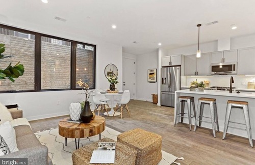 Columbia Heights Apartamento | Delight of Columbia Heights 2 BEDRM 2BATH