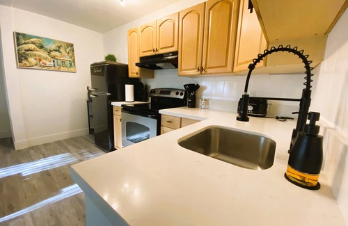 Pompano Beach Apartamento | Delight Retreat Apt 4 Min Walk to Beach
