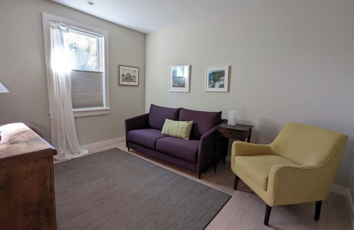 Northeast Harbor Casa | Delightful 1-bedroom house in Northeast Harbor near ACADIA national park.