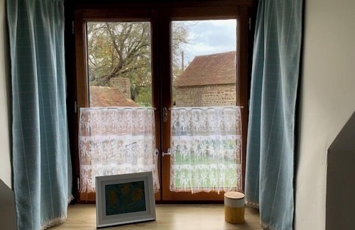 Ambrieres-les-Vallees Cabaña | Delightful 1-Bed Cottage in Ceauce