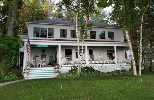 Harbor Springs Cabaña | Delightful 11-bedroom cottage on the water in Harbor Springs....