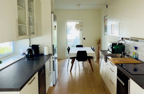 Fornebu Apartamento | Delightful 2-bedroom apartment next to sea at Fornebu