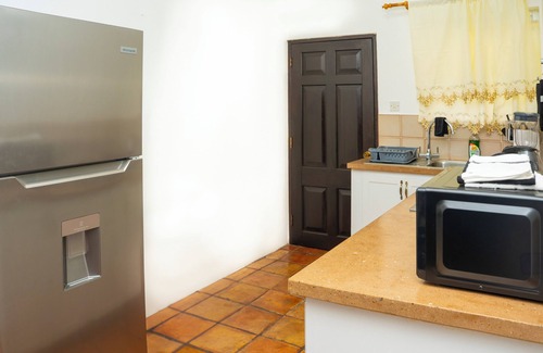 Ottleyʼs Apartamento | Delightful 2-bedroom apartment with AC in Cayon at the historic Brighton Estate