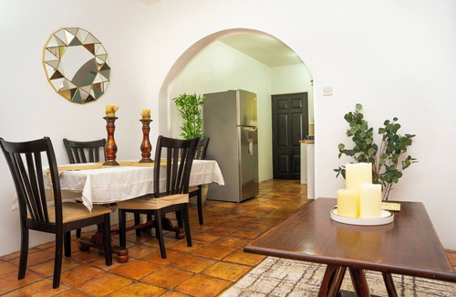 Ottleyʼs Apartamento | Delightful 2-bedroom apartment with AC in Cayon at the historic Brighton Estate