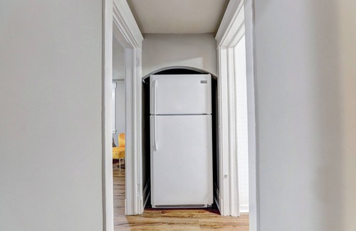 Woodlawn Casa | Delightful 2-bedroom unit with WiFi in Catonsville