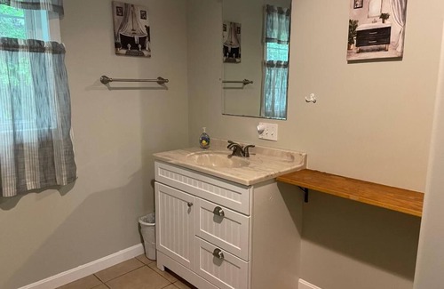Eastbrook Casa | Delightful 2-bedroom house with AC in Eastbrook