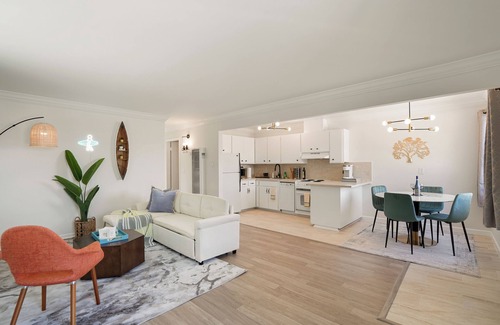 Pacifica Apartamento | Delightful 2BR Mountain OceanSunset View