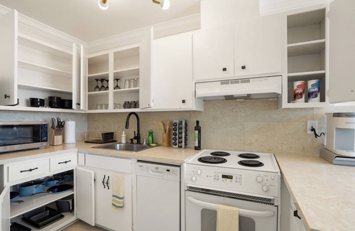 Pacifica Apartamento | Delightful 2BR Mountain OceanSunset View