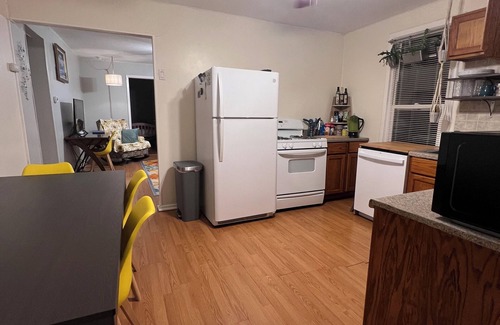 Ottawa Casa | Delightful 3-bedroom house in Ottawa close to amenities