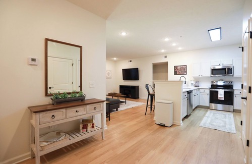 Starkville Condominio | Delightful 3-bedroom condo within walking distance to Campus!