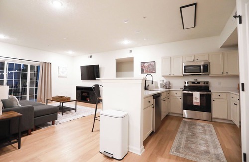 Starkville Condominio | Delightful 3-bedroom condo within walking distance to Campus!