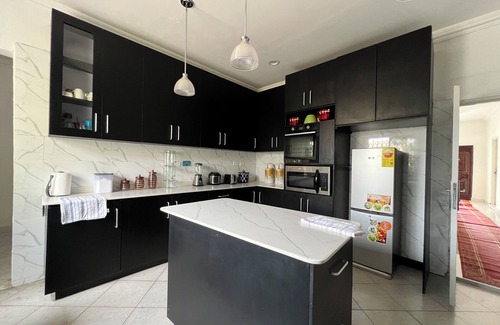 Santeo Casa | Delightful 4-bedroom house in Accra with WiFi