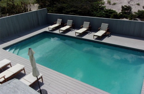 East Quogue Casa | Delightful 8-bedroom house with bedroom AC Directly on the Beach