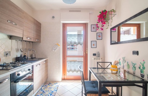 Fiumicino Apartamento | Delightful apartment with large terrace near Leonardo Da Vinci FCO Airport