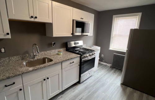 Primos Secane Apartamento | Delightful apartment with AC in Lansdowne