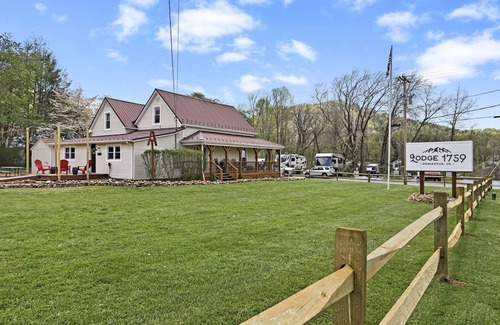 Damascus Apartamento | Delightful Appalachian Trail Two-bedroom Suite