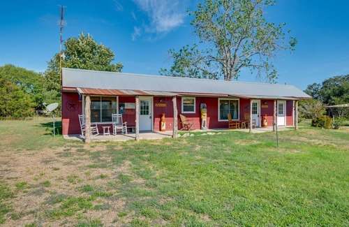 Carmine Apartamento | Acogedor estudio Carmine con vistas en Rocking Horse Farm!
