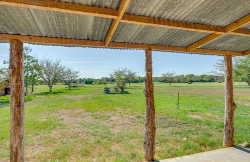 Carmine Apartamento | Acogedor estudio Carmine con vistas en Rocking Horse Farm!