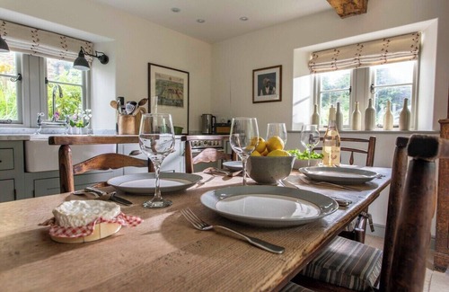 South Wraxall Casa | Delightful Cottage Retreat