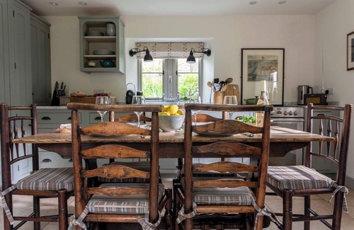 South Wraxall Casa | Delightful Cottage Retreat