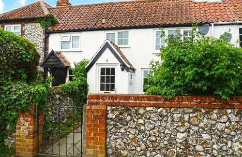 Irstead Cabaña | Encantadora casa de campo en el corazón de Norfolk Broads, capacidad para 4 personas, admite perros
