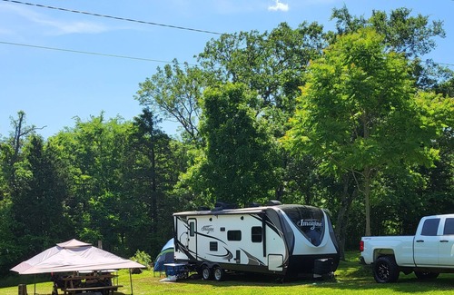 Proctor Cabina | Cozy Cabin at illinois River with floating trips and golfing⛳️🏌️‍♀️⛳️🏌️‍♂️!