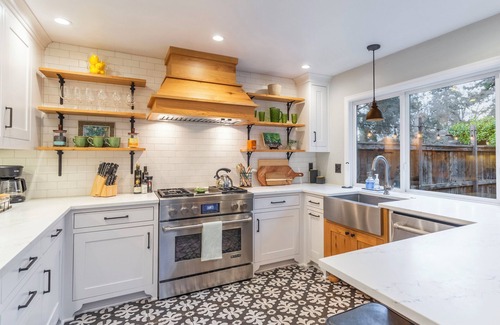 Newberg Casa | Delightful Downtown Retreat in the Willamette Wine Country
