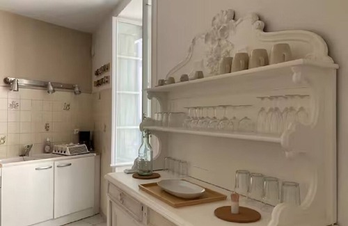 Aubeterre-sur-Dronne Casa | Delightful 2-bedroom townhome in Aubeterre-sur-Dronne ECHOPPE