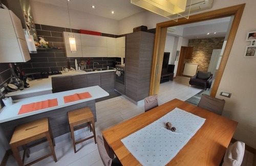 Arenella Apartamento | Delightful Holiday House in Naples, equipped with every comfort.