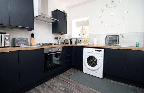 Glyncorrwg Casa | Delightful Home in Afan Forest. Near Bike Parks