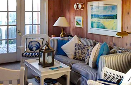 Salmon Creek Cabaña | Delightful Home in Salmon Creek Near the Beach w/Private Washer/Dryer, Free WiFi