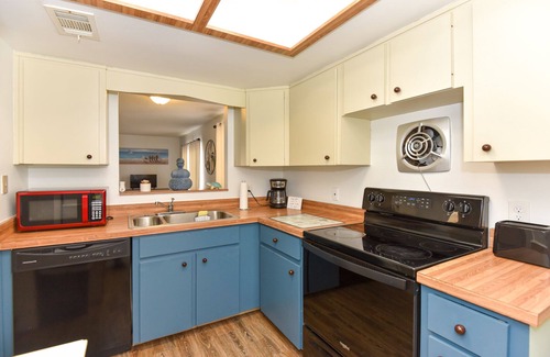 South Daytona Apartamento | Delightful Oversized and Newly Updated Studio 5-Minute Walk to River Front
