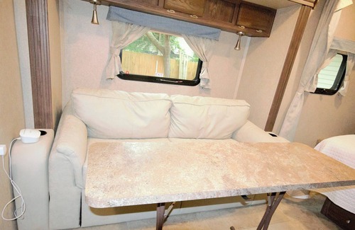 Ocean City Casa | Delightful RV with 1 bedroom 10 mins from beaches