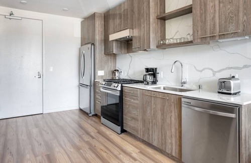 South of Market Apartamento | Delightful SoMa 1BR w/ Bocce, A/C & Roof, nr BART, by Blueground