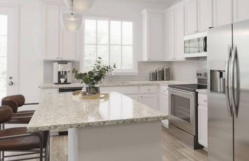 Waldorf Casa | Delightful townhome with AC in Waldorf - 3 bedrooms available