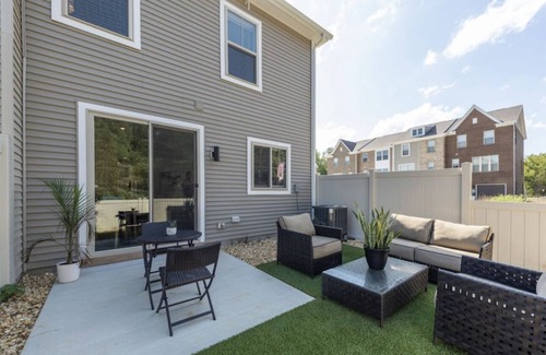 Waldorf Casa | Delightful townhome with AC in Waldorf - 3 bedrooms available