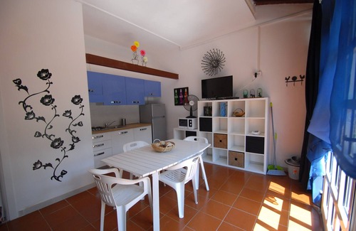 Lacona Apartamento | encantador apartamento de dos habitaciones, grandes áreas al aire libre con mucha vegetación y privacidad, área para niños
