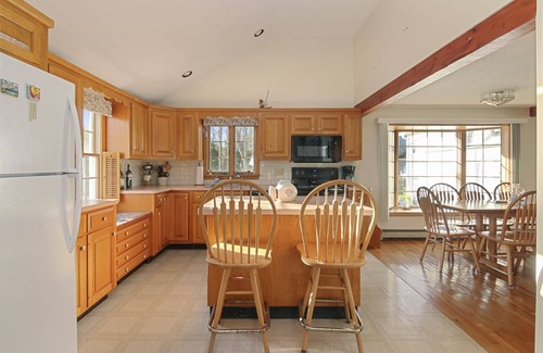 Barnstable Casa | Encantadora casa de vacaciones en Seaside Neighborhood