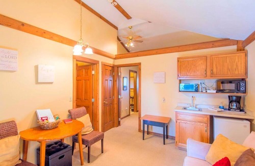 Fredericktown Casa | Delightful Weekend Getaway for the Perfect Outdoor Experience near Mansfield, Ohio